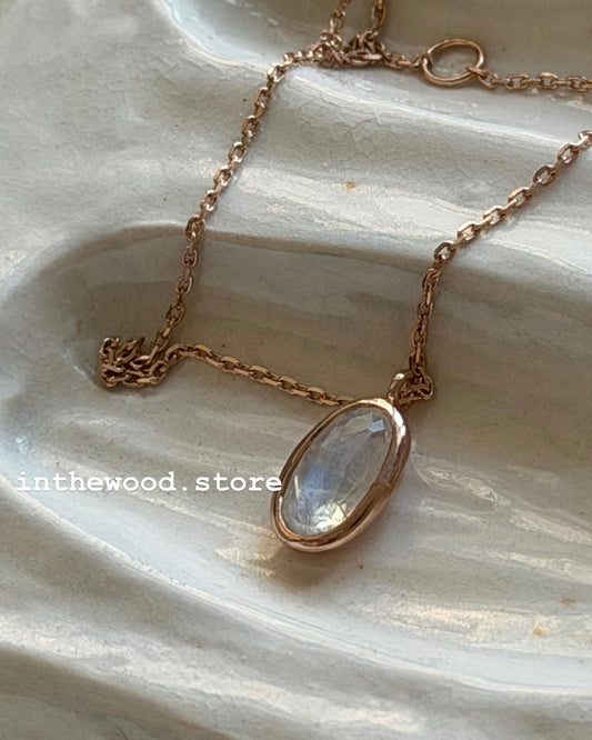 [925silver+Gemstone] Oval Moonstone Necklace