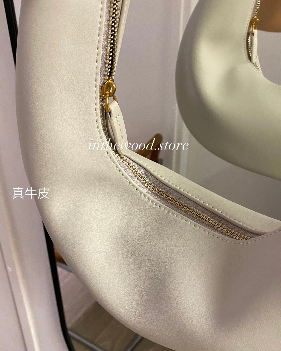 [Genuine cowhide] Moon Bag