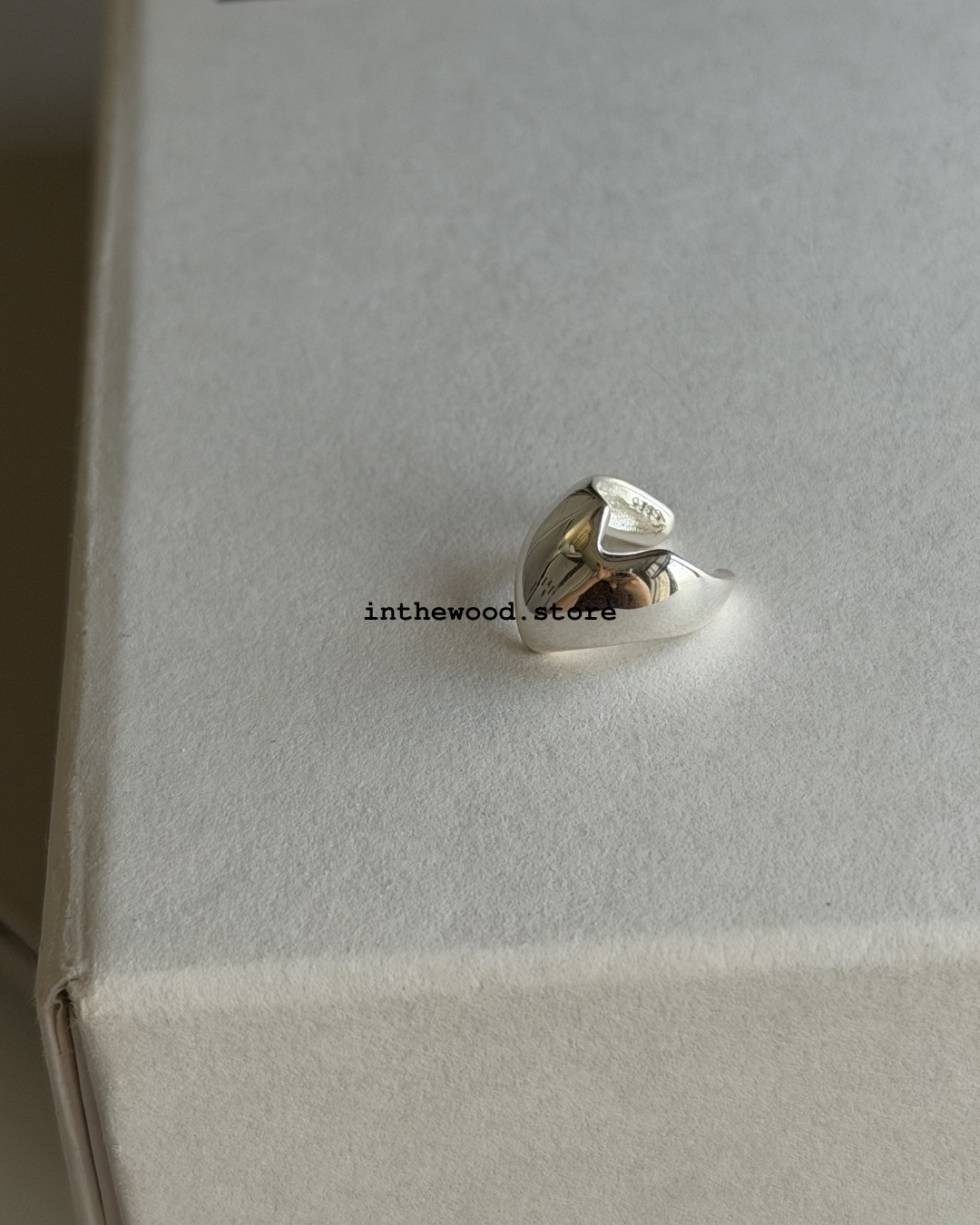 [925silver] Bold Heart Ear Cuff