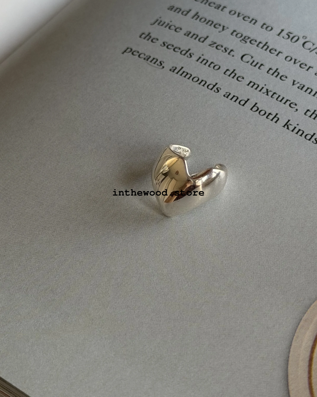 [925silver] Bold Heart Ear Cuff