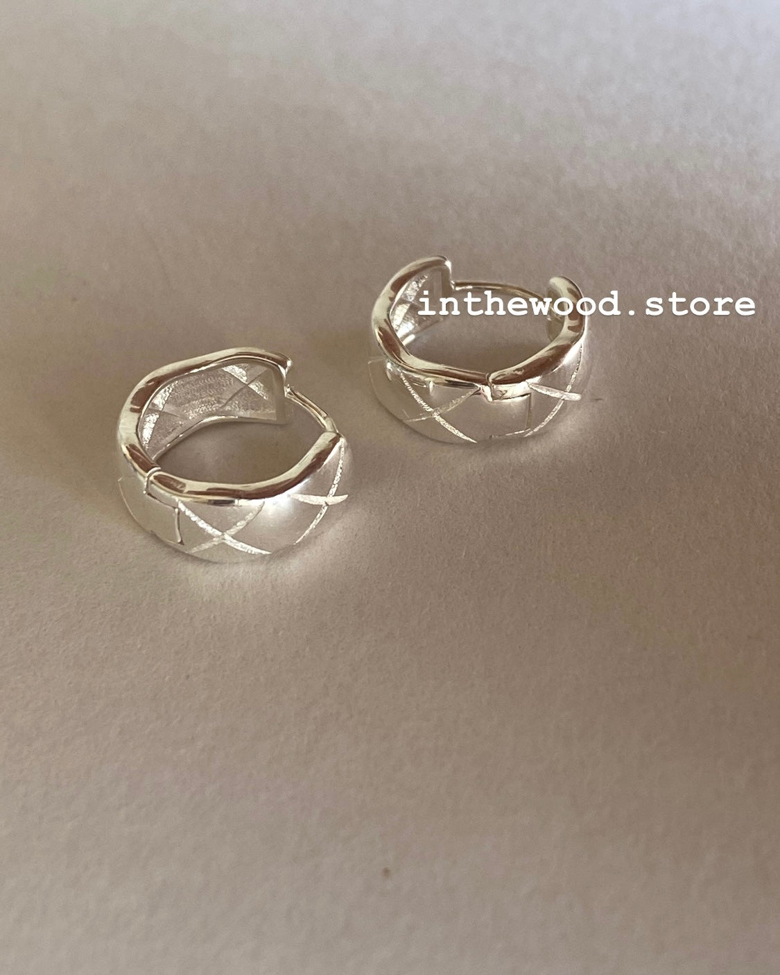 Discontinued [925silver] Mini Lozenge One Touch Earrings