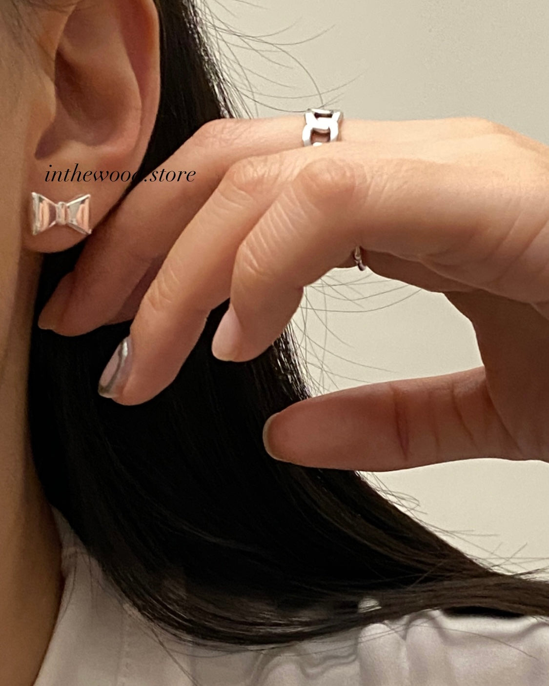 [925silver] Bold Ribbon Earrings