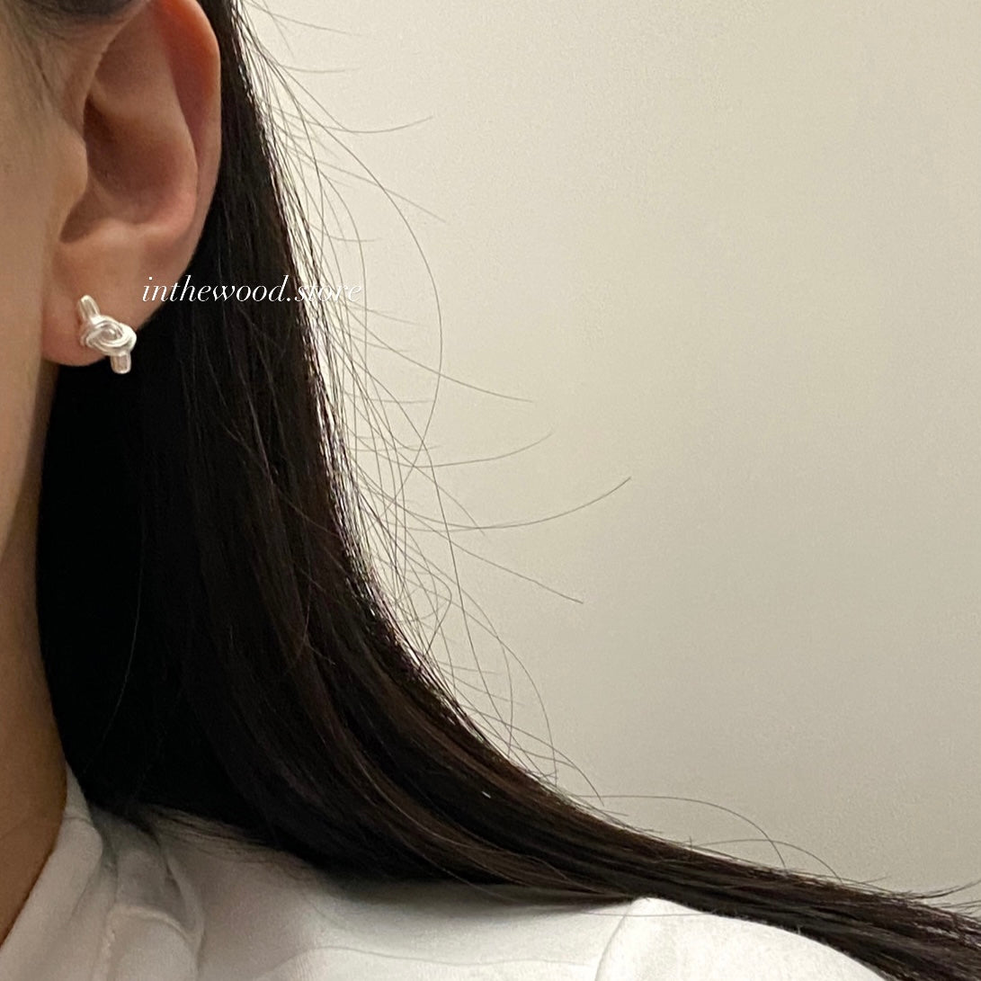 [925silver] Pretzel Knot Earrings