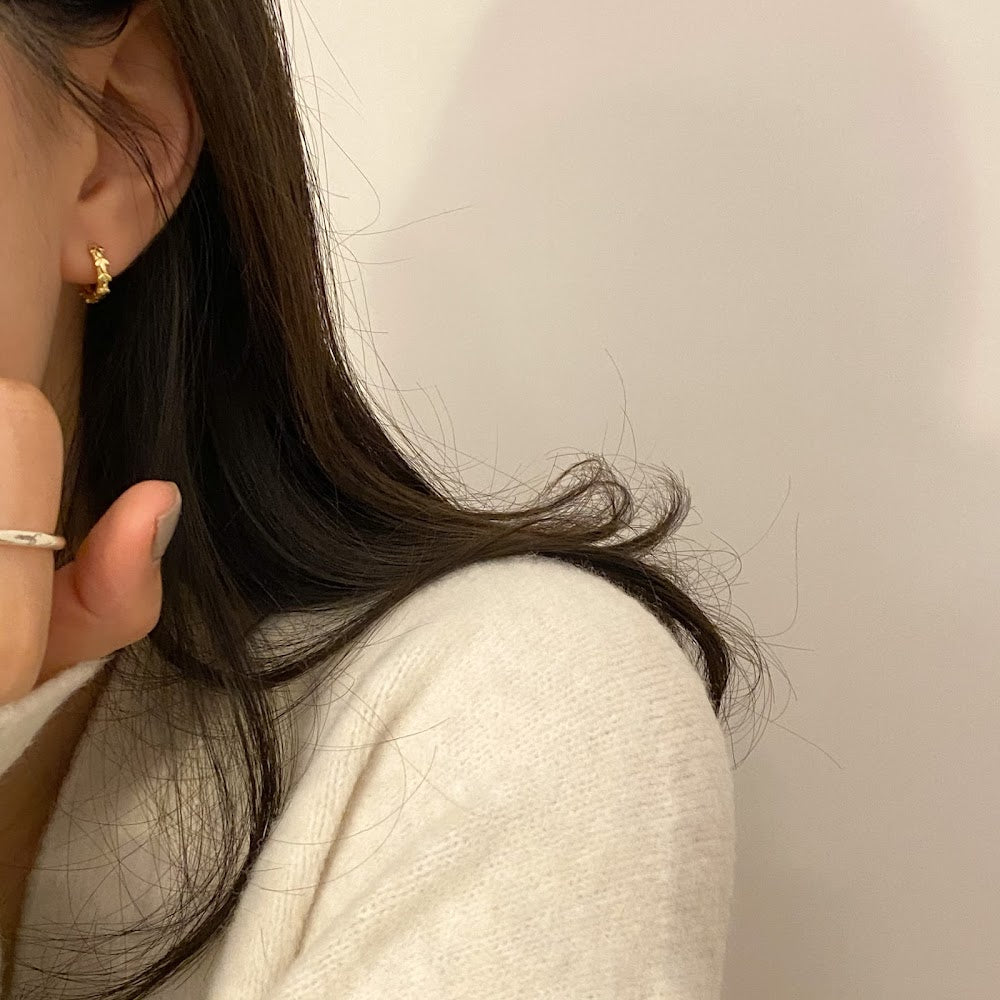 [925silver] Leaf One Touch Earrings