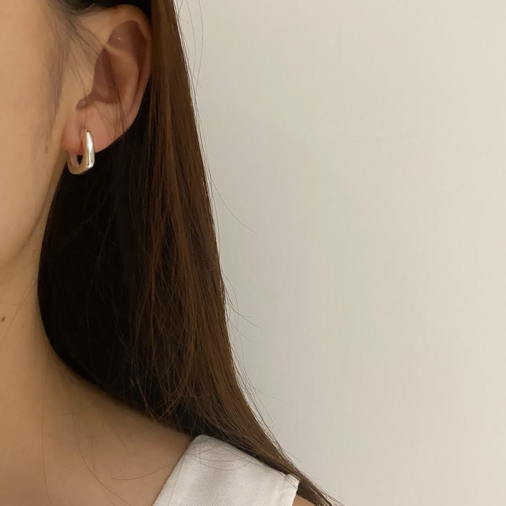 [925silver] Plump Square One Touch Earrings