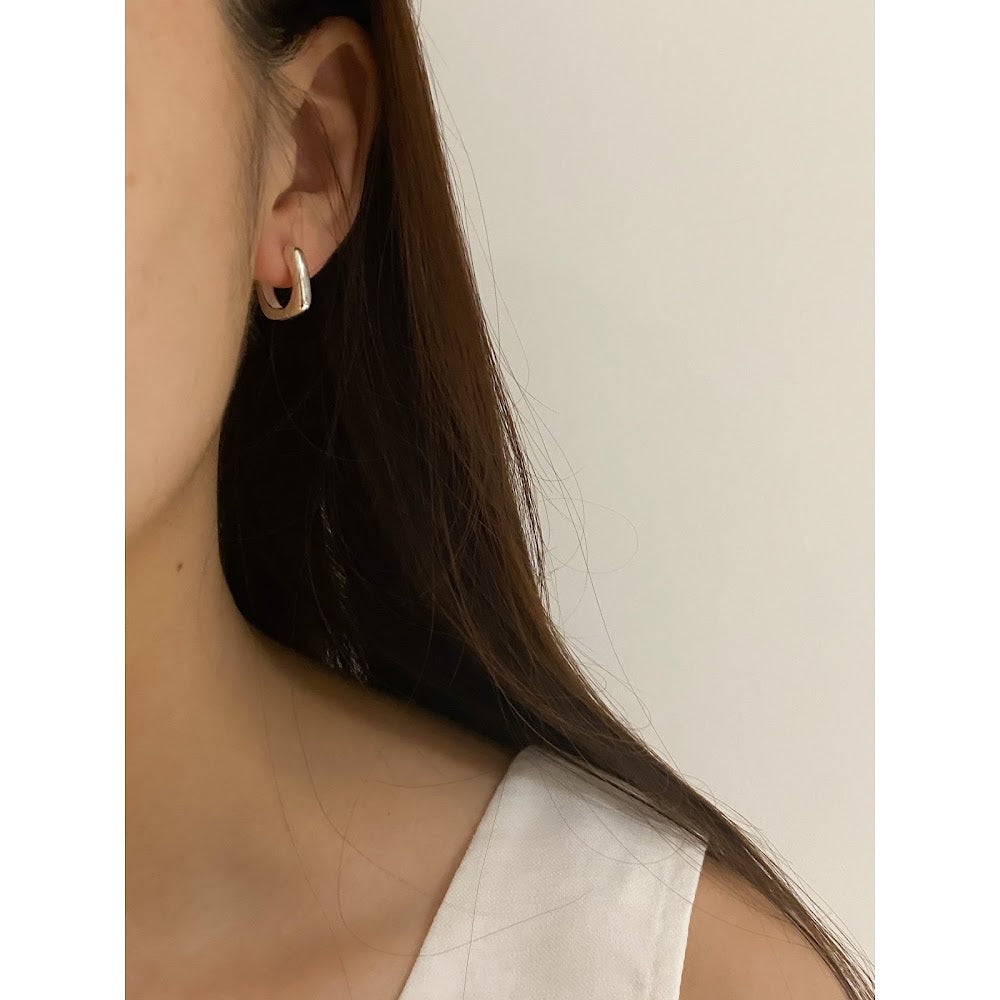 [925silver] Plump Square One Touch Earrings
