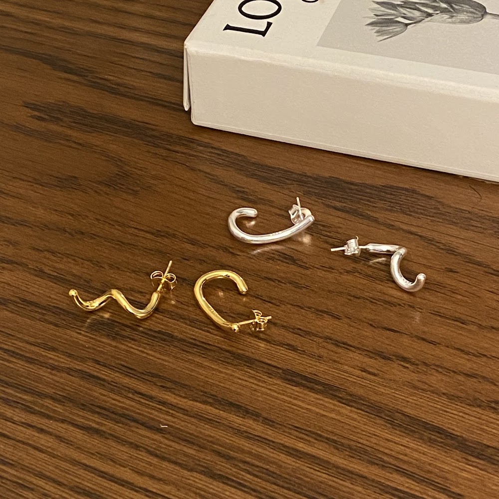 推薦款✨ [925silver] Whirl Earrings