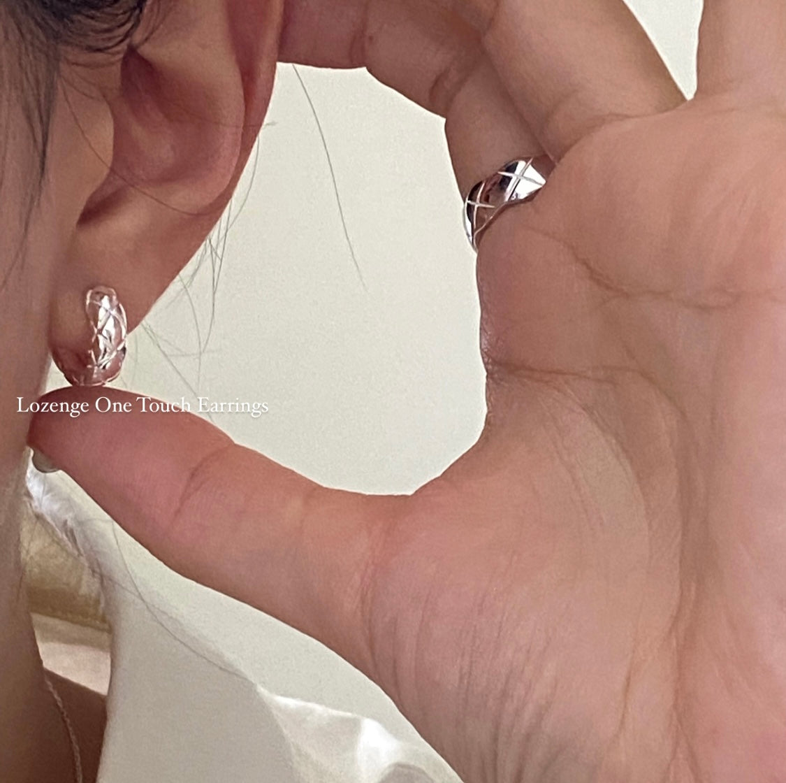 [925silver] Lozenge One Touch Earrings