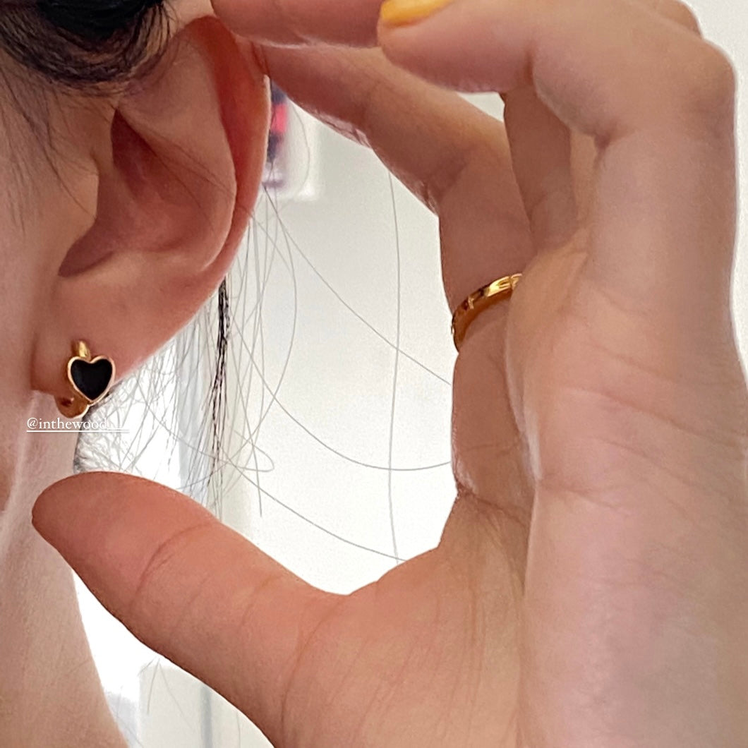 福利款🎀[925silver] Black Heart One Touch Earrings